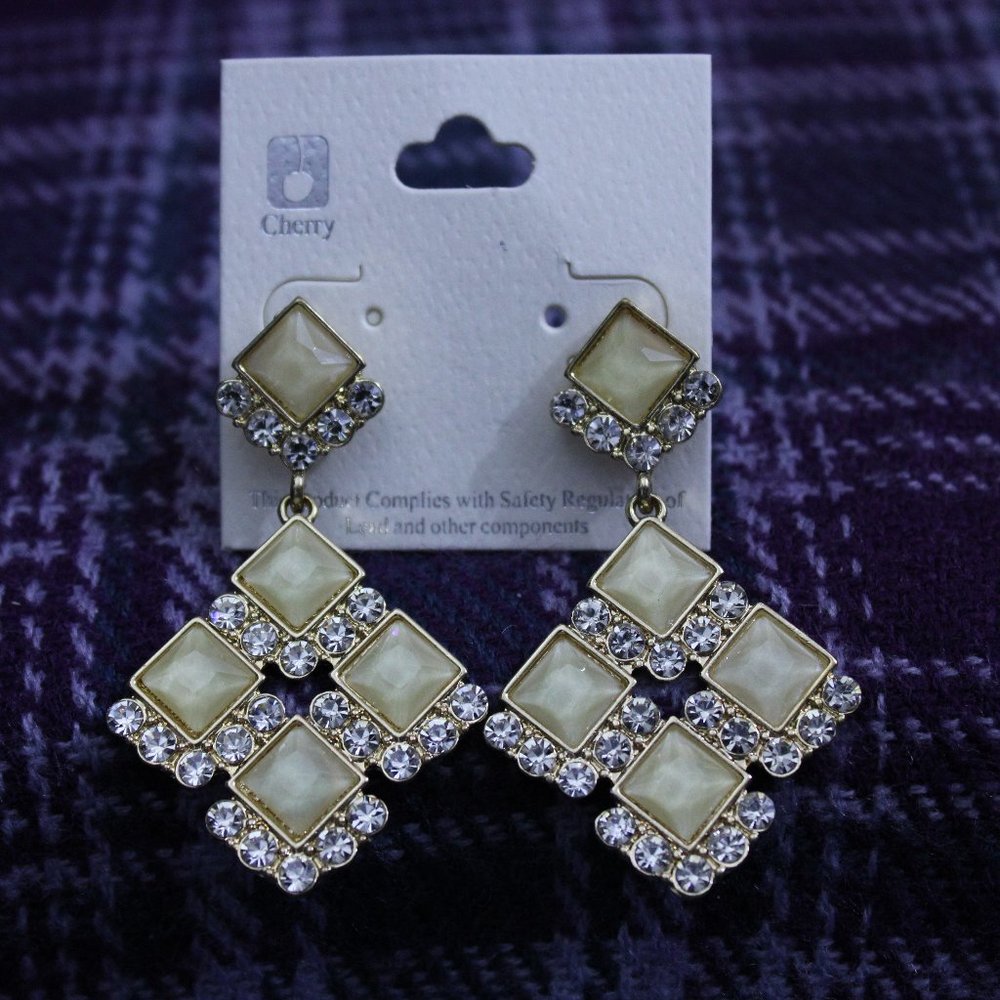 Cherry Brand NWT White Rhinestone Earrings